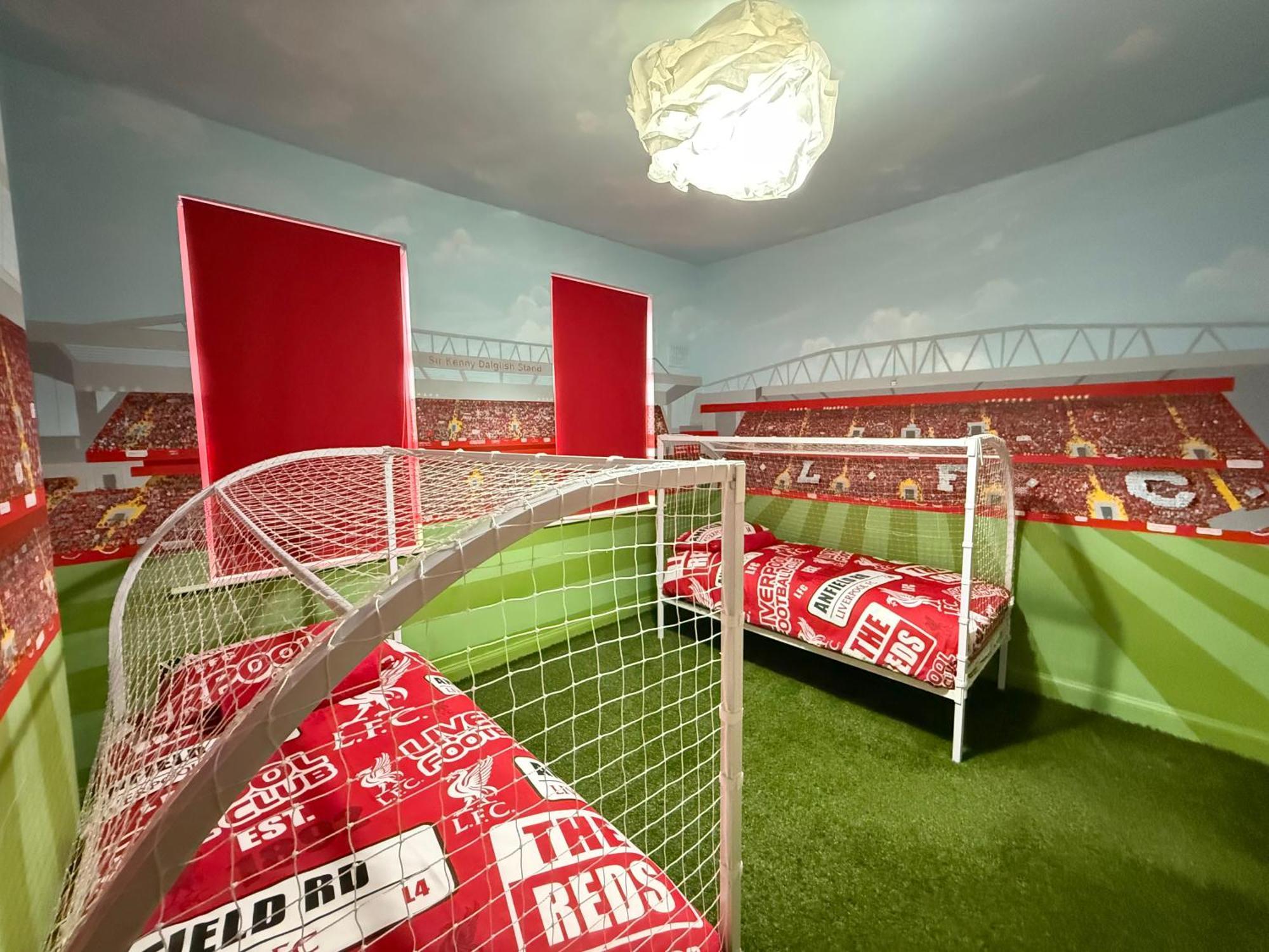 リヴァプール Anfield Abode - Entire Lfc Themed Houseヴィラ エクステリア 写真