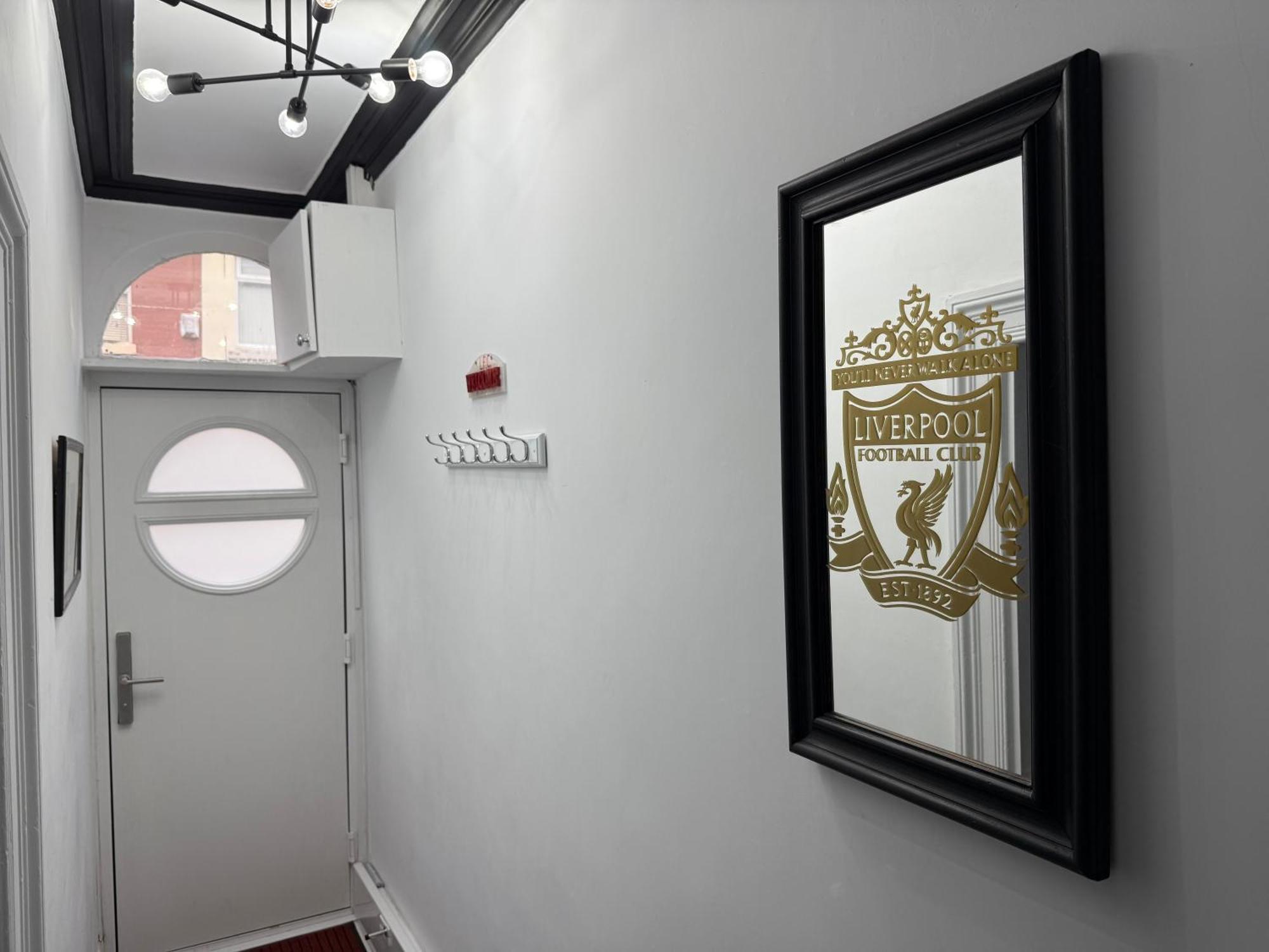 リヴァプール Anfield Abode - Entire Lfc Themed Houseヴィラ エクステリア 写真